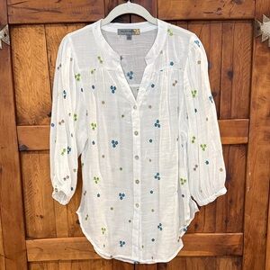 FIGUEROA & flower Embroidered Top